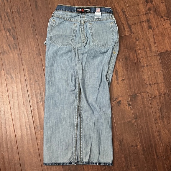 Ariat Fire Resistant Low Rise M4 Bootcut Jeans 32x32 See  3 photos minor flaw - Picture 9 of 12